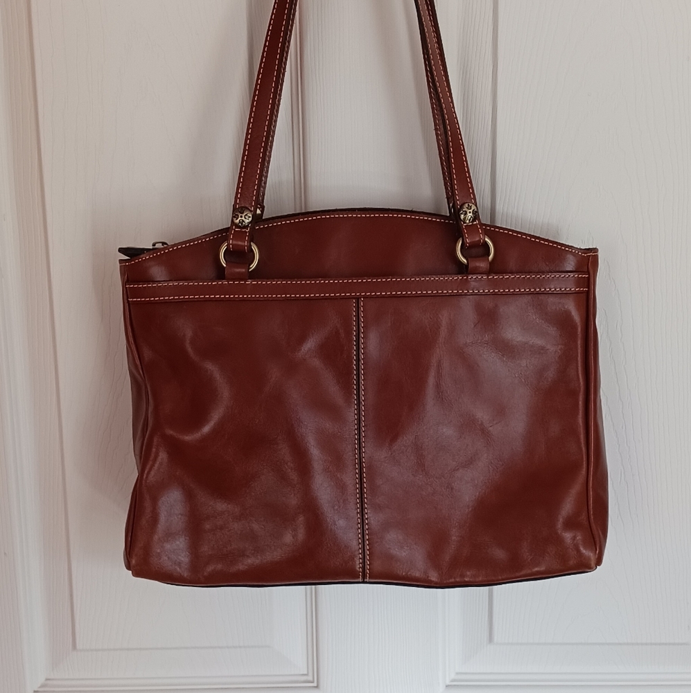 Patricia Nash Poppy Smooth Leather Shoulder Bag - Picture 3 of 15